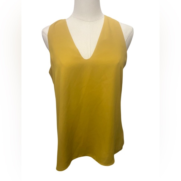 Babaton Sleeveless V-neck Blouse Mustard yellow size S - Picture 1 of 4